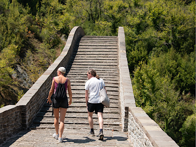 Walk through Plaka bridge